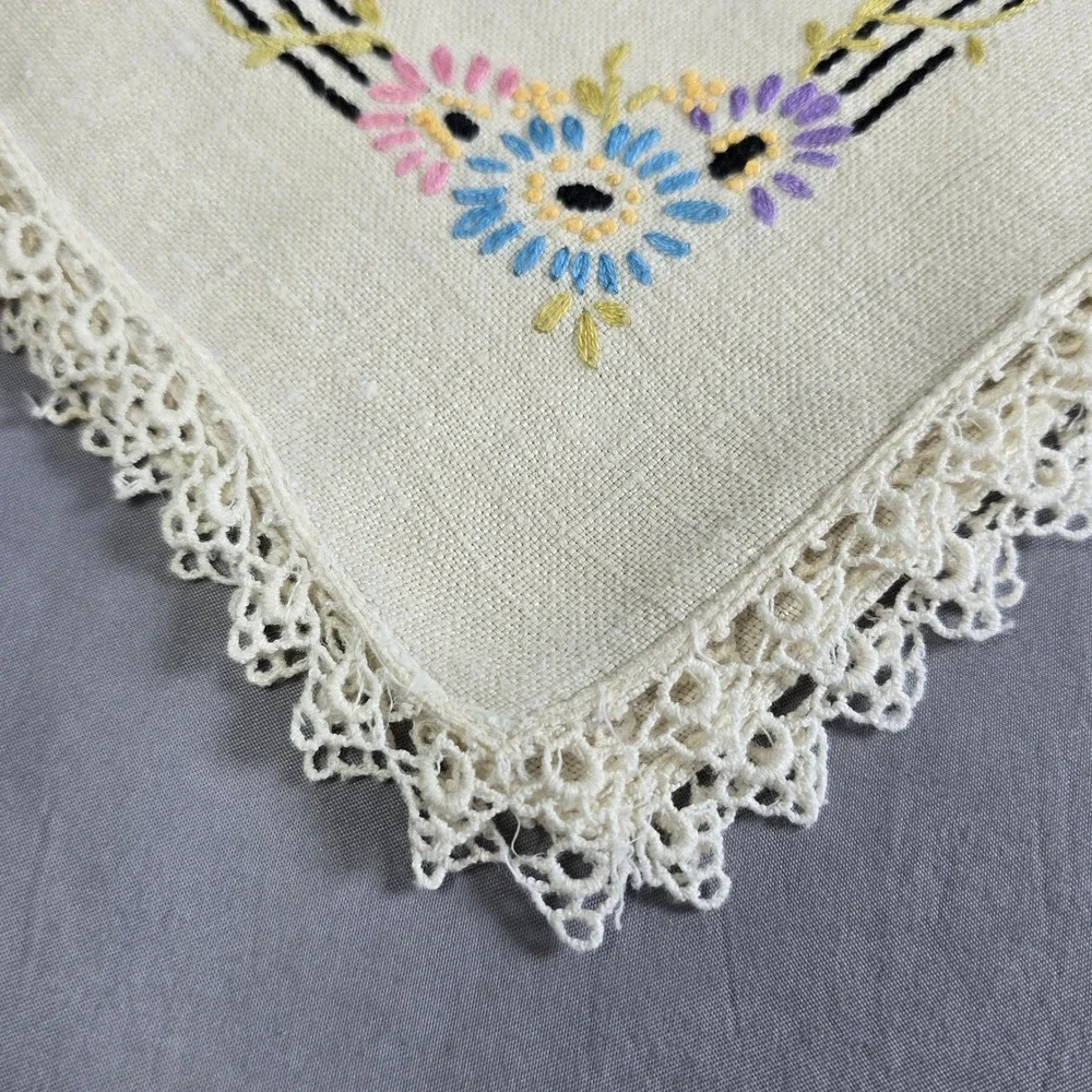 Vintage Hand Embroidered Linen Napkins Set of 4 Floral‎ Lace Trim Cream 10x10